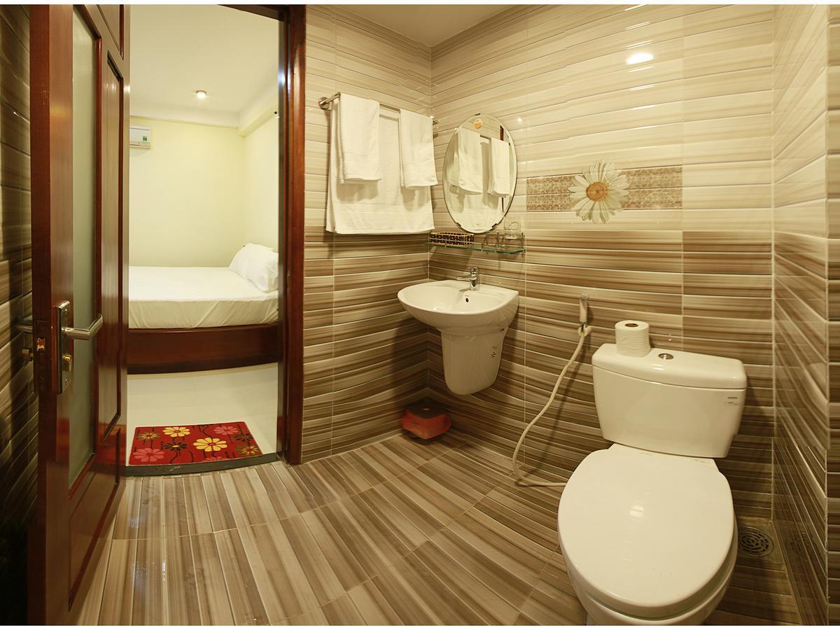 Thanh Nhan Hotel Da Nang Exterior photo