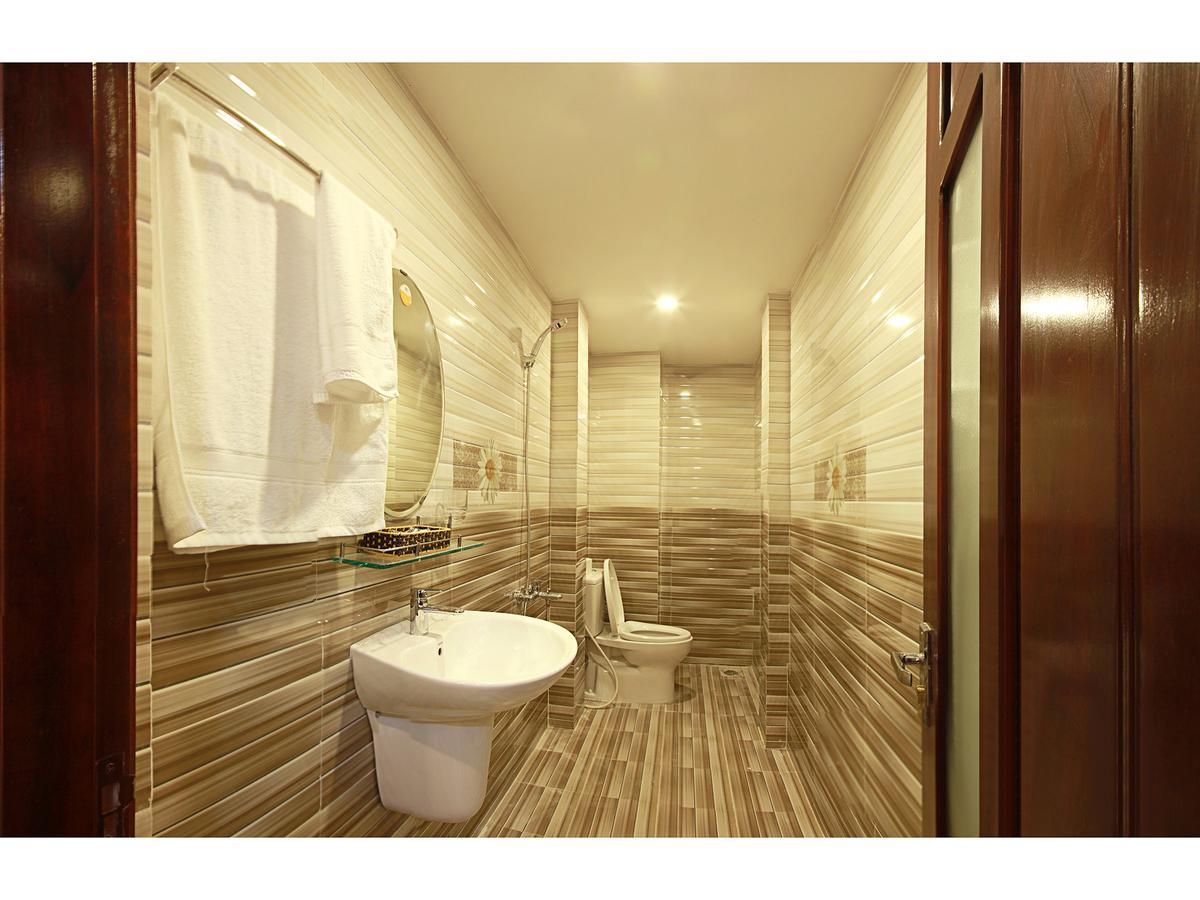 Thanh Nhan Hotel Da Nang Exterior photo