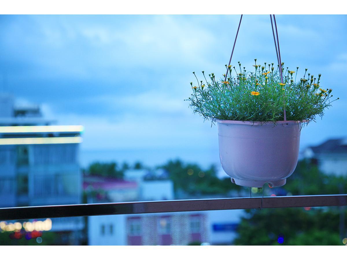 Thanh Nhan Hotel Da Nang Exterior photo